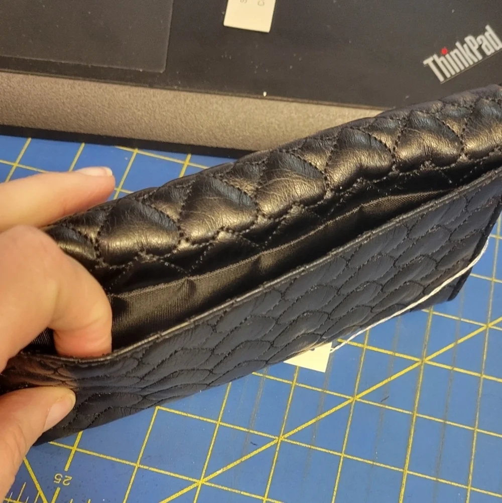 Black Quilted Heart 7x4 Clutch Wallet New